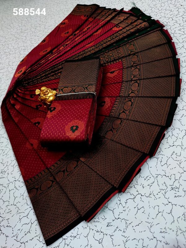 Light weight silk saree