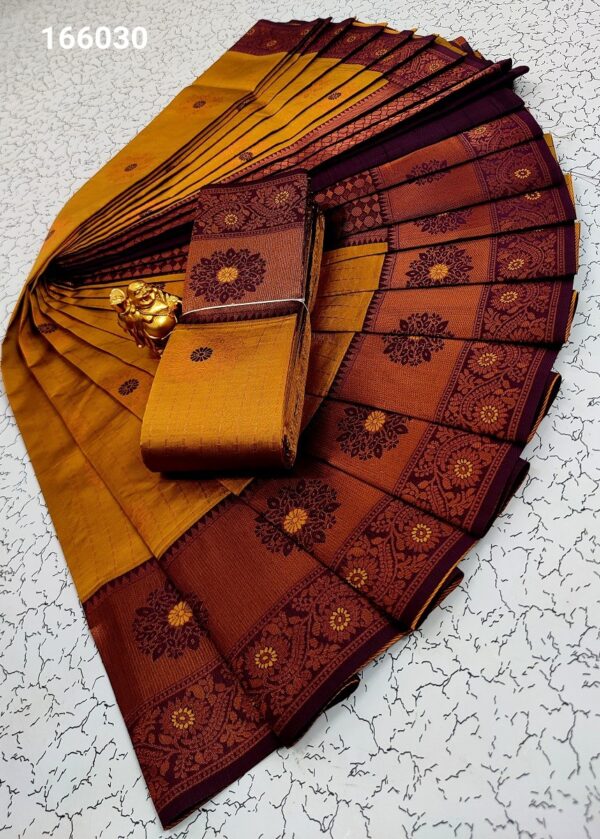 Light weight silk saree