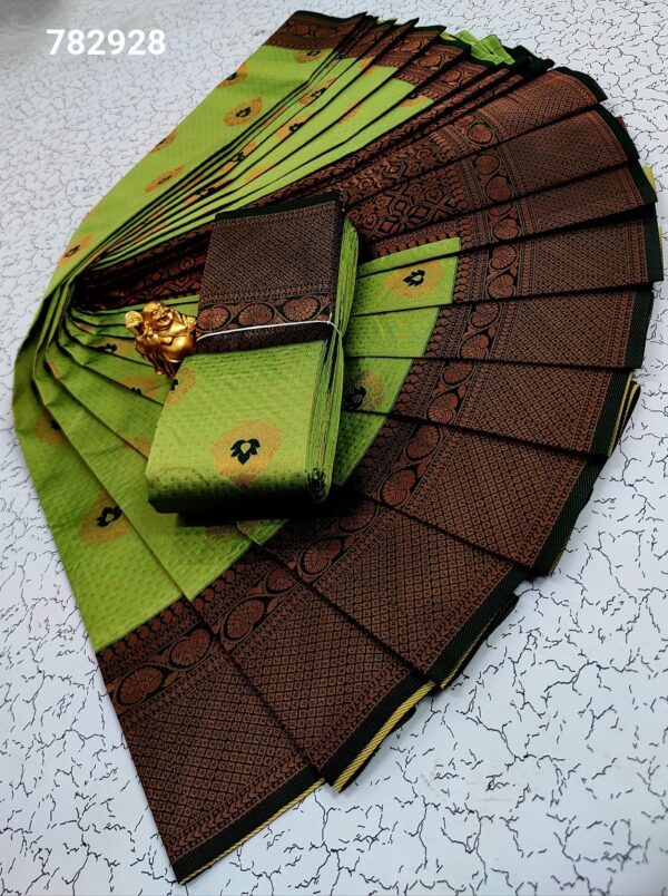Light weight silk saree