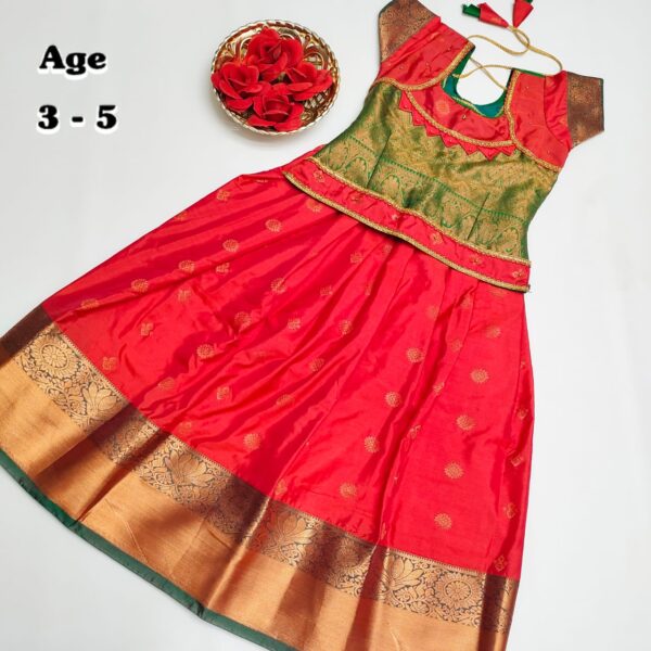Pavadai set